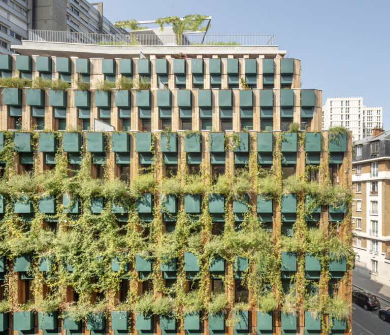 Architecture Inspired by Permaculture: How to Integrate Its Design Principles Across Diverse Contexts?