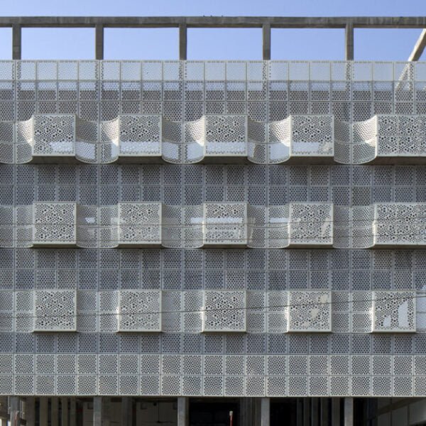 Home En 56 third space by studio saar in rajasthan boasts patterned jali screens