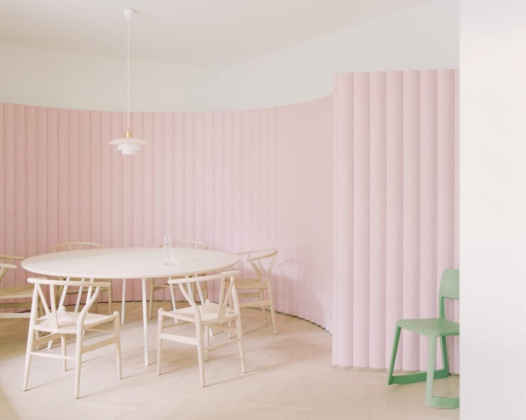 House for a Family in Strasbourg / nara.