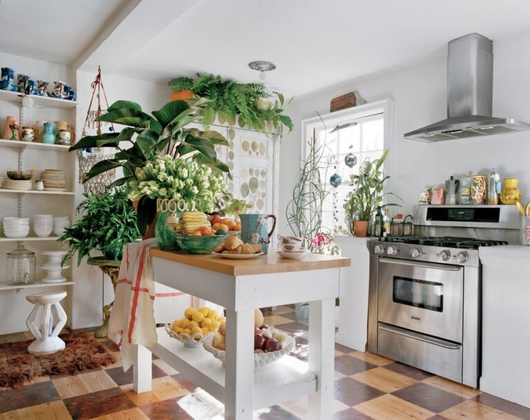 49 Bright Kitchen Ideas from the AD Archive 17 49 Bright Kitchen Ideas from the AD Archive