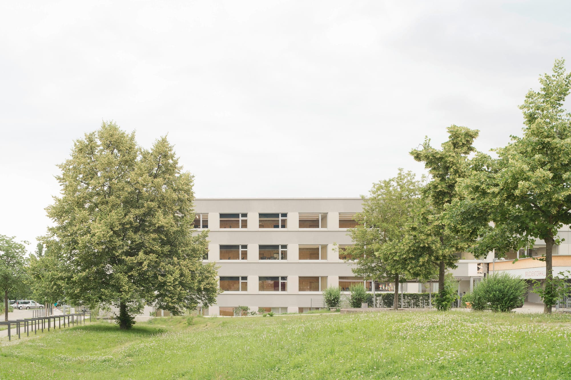 Secondary School Refurbishment and Expansion / wulf architekten
