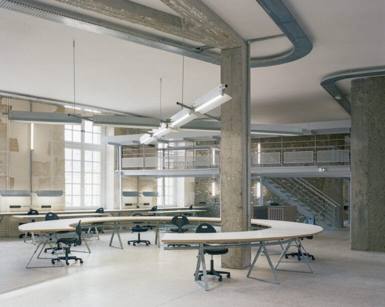 ورش فرساي / المهندسين المعماريين منتصف الليل
