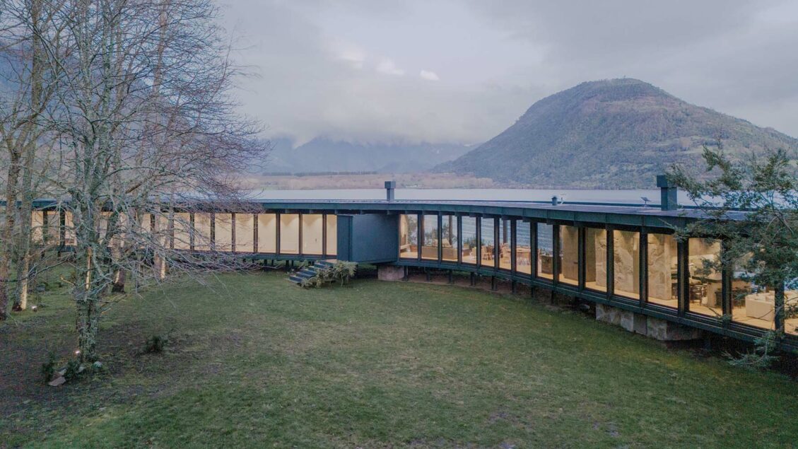 On Chile’s Lago Ranco, Hevia Poblete Arquitectos Realizes a Lakeside Retreat with a Modular Steel Exoskeleton
