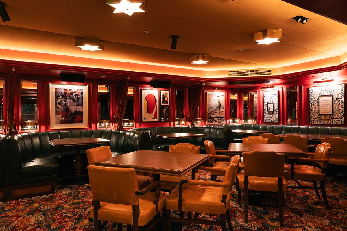 Santa Monica Hotspot The Georgian Room هي عبارة عن شريحة لحم نادرة ومهارة بشكل جيد