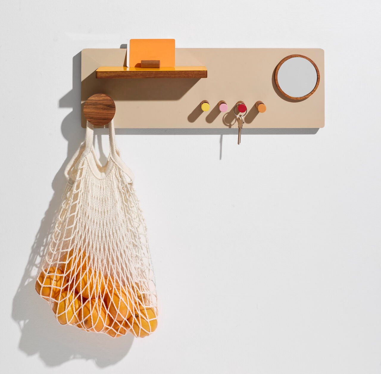 إيلان روبين يعيد تصور اللحظات اليومية مع مجموعة إيلان 1 إيلان روبين يعيد تصور اللحظات اليومية مع مجموعة إيلان