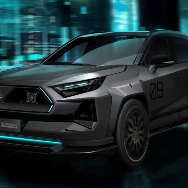 يعد أداء RAV4 Dark Side من تويوتا مفهوم أداء غامض من المقرر ظهوره لأول مرة في صالون طوكيو للسيارات
