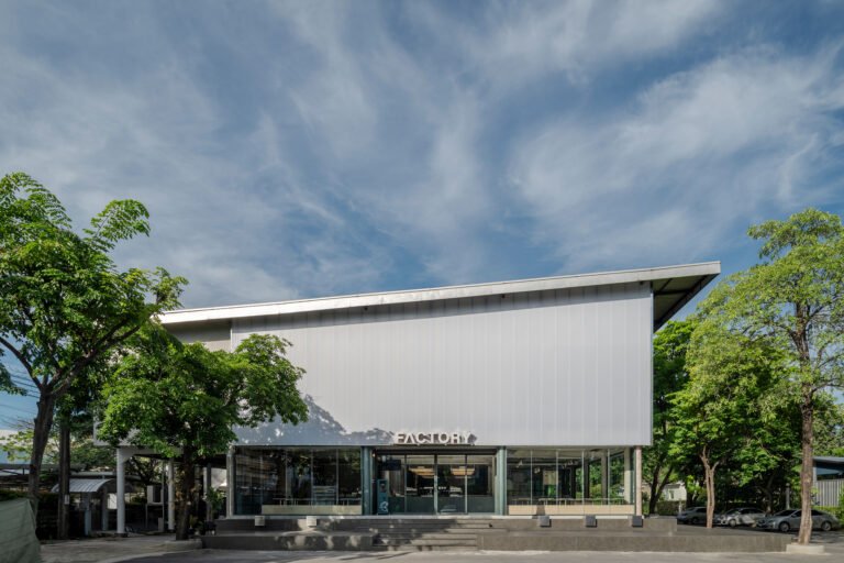 Factory Coffee HQ / Tastespace Co. ، Ltd.
