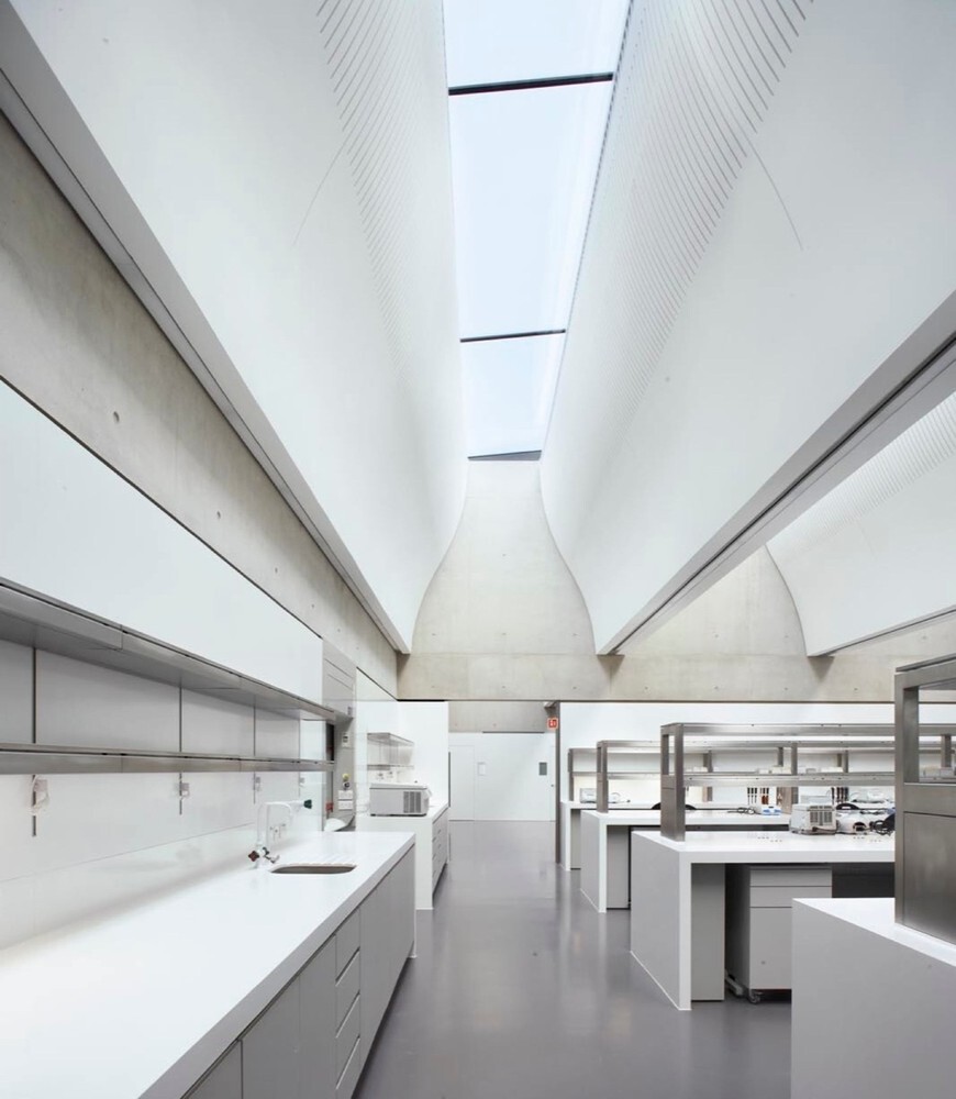 How Architecture Drives Scientific Discovery: Lab and Research Facility Design Across Scales
