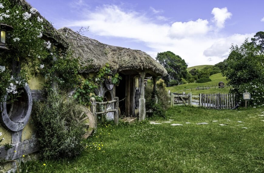 Set-Jetting: How Film Tourism is Changing Real-World Landmarks