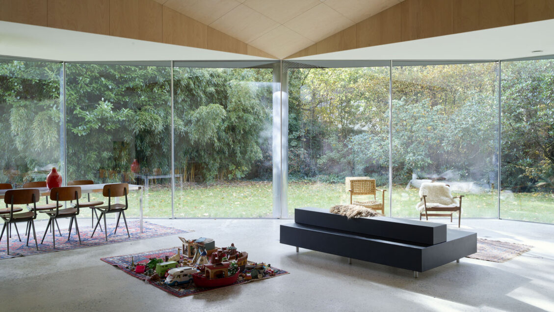 Villa IV by OFFICE Kersten Geers David Van Severen