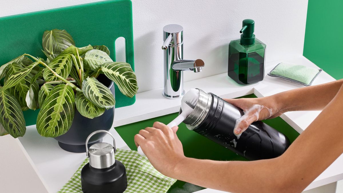 تبدأ مجموعة Le Creuset الجديدة On The Go من 30 جنيهًا إسترلينيًا فقط