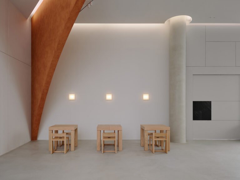 مدخل مكتب Riverridge / KKOL Studio
