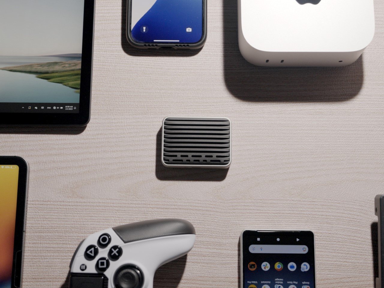 ننسى التخزين السحابي-هذا Tiny Thunderbolt 5 SSD يضع 4 تيرابايت من البيانات عالية السرعة في جيبك