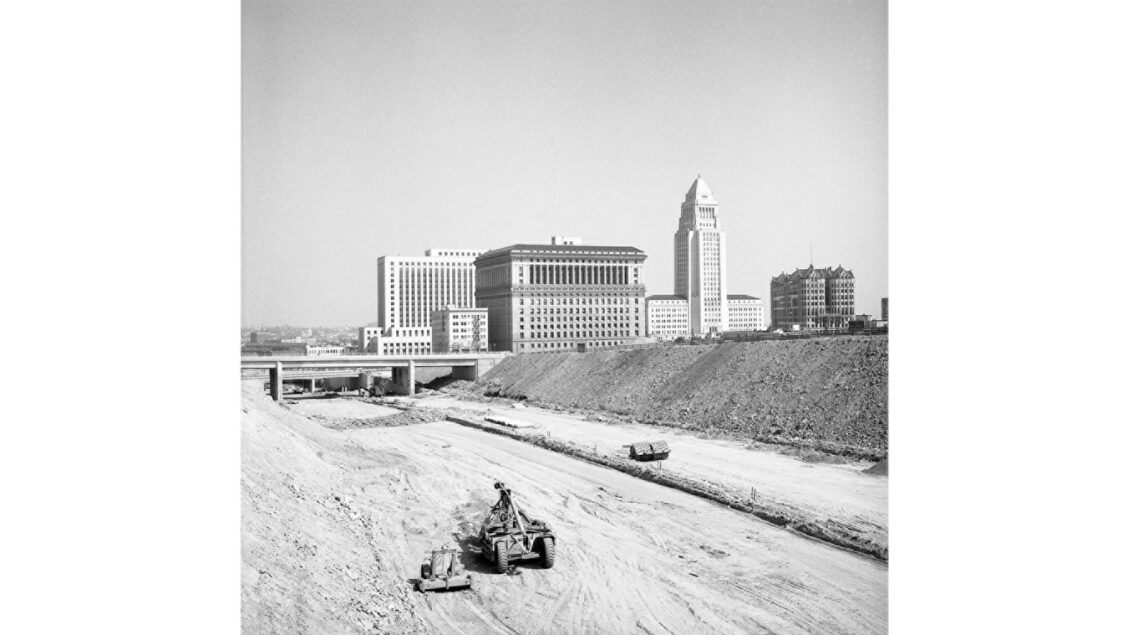A New Edition of ‘Los Angeles Before the Freeways’ Comes at a Time When L.A. Again Finds Itself at a Crossroads