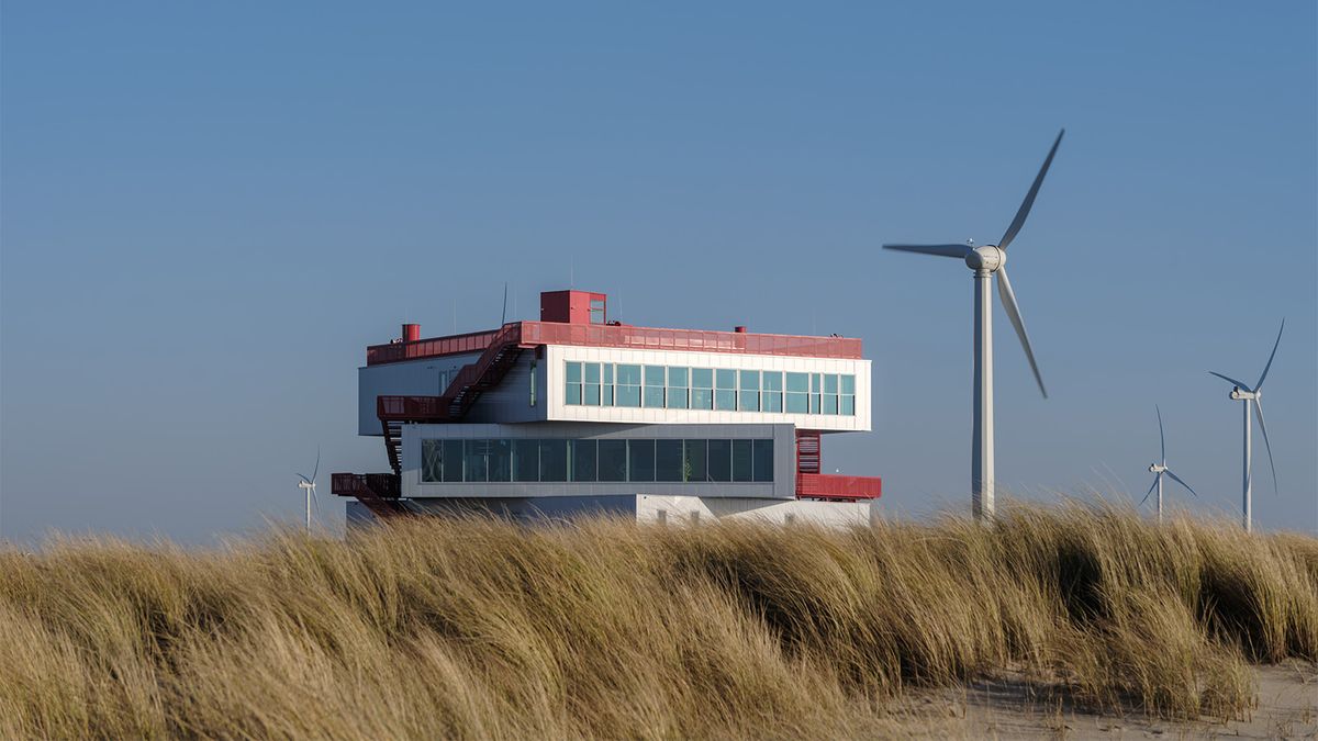 Portlantis is a new Rotterdam visitor centre connecting guests with its rich maritime spirit
