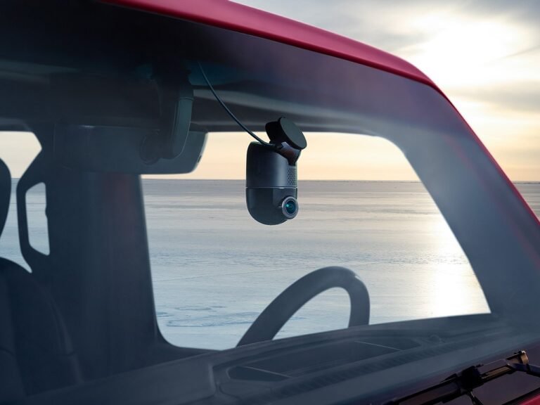 Ultimate Vehicle Security: How the 70mai Dash Cam 4K Omni Protects Your Car 24/7