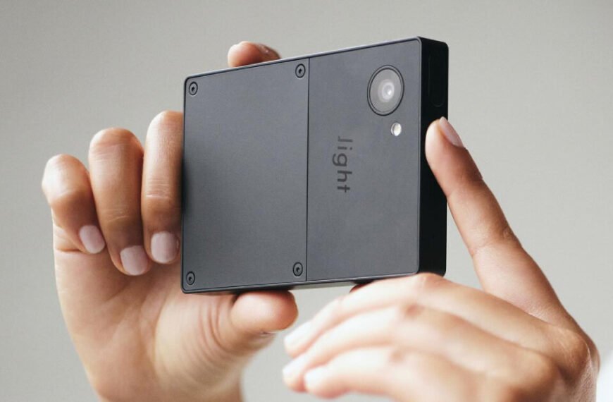 light phone III comes with point-and-shoot film camera