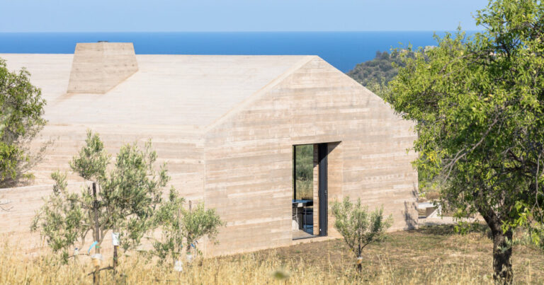 mineral textures shape gaëtan le penhuel & associates' sicily house