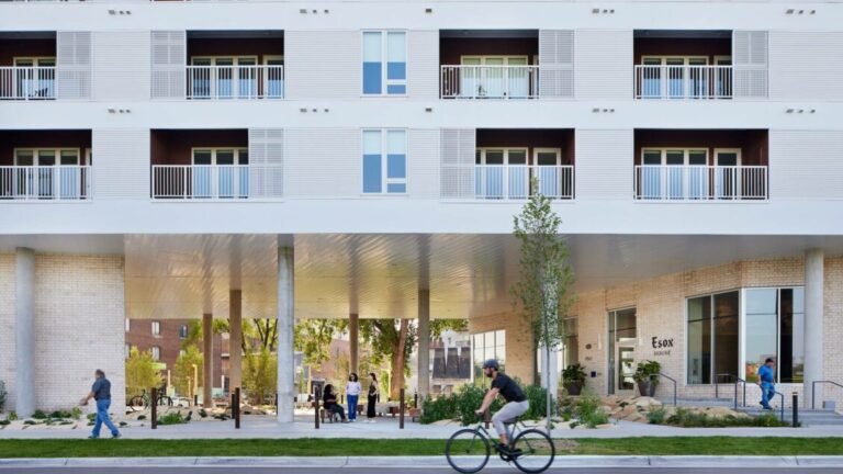 يوفر Snow Kreilich's Esox House مساكن تركز على المجتمع إلى امتداد صناعي في سانت بول
