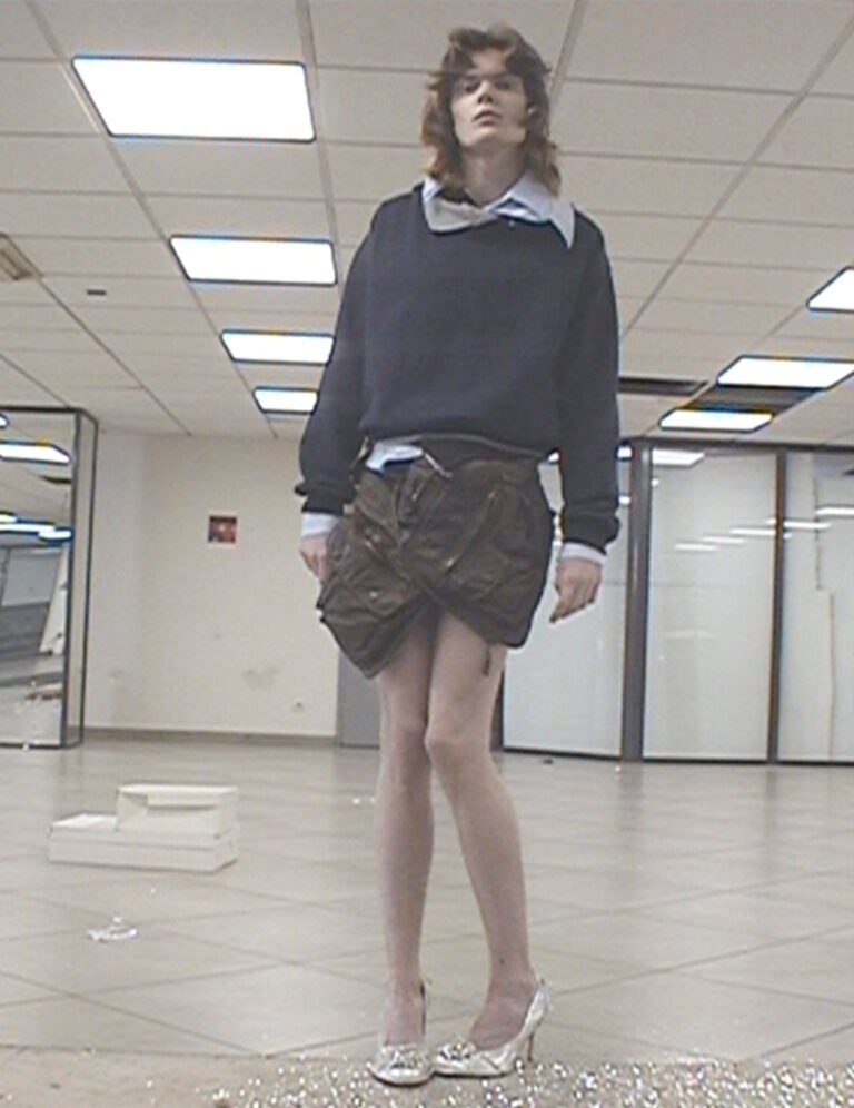 الكل في مجموعة AW 2025