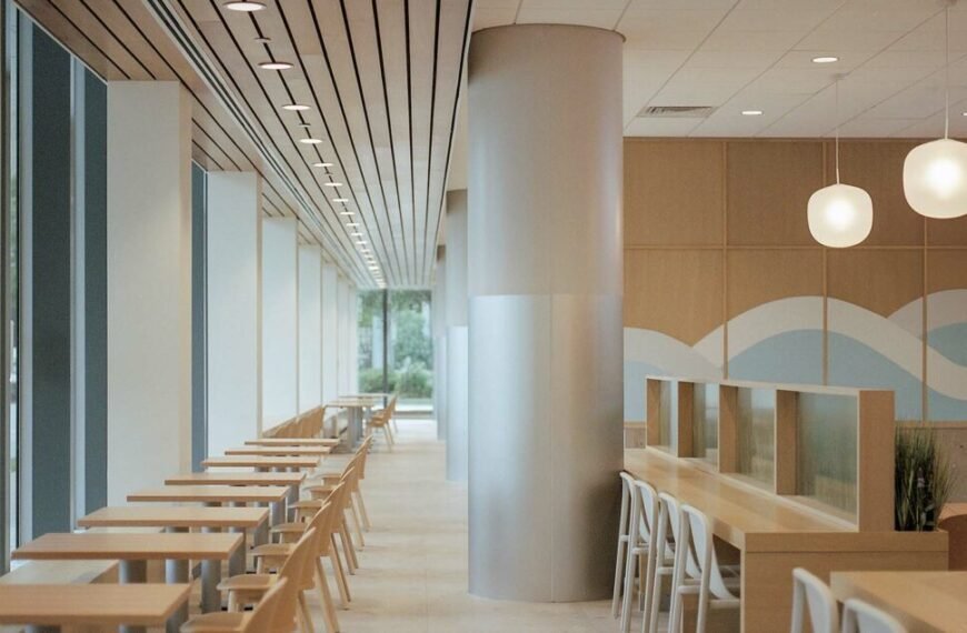 Home En 60 DAAM and Figure’s Hospital Food Hall Elevates Dining at the University of Chicago Medical Campus