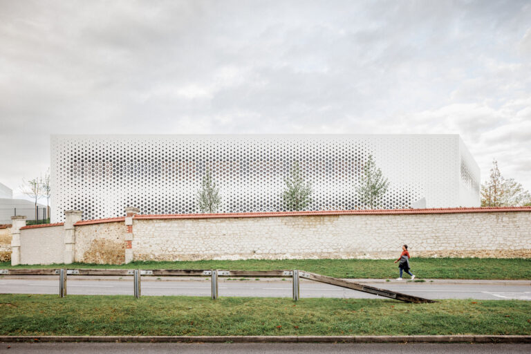 Épernay Police Station / Explorations Architecture