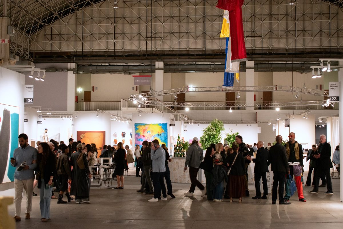 وسط عدم اليقين في السوق ، يجلب Expo Chicago روح الأمل