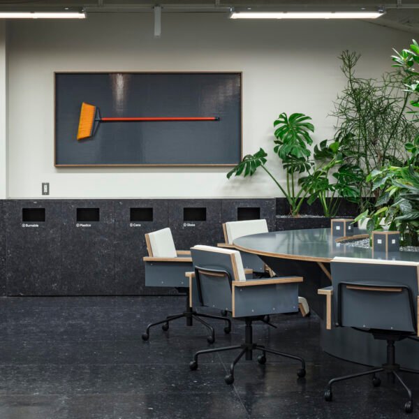 0 Club Coworking Space / DDAA
