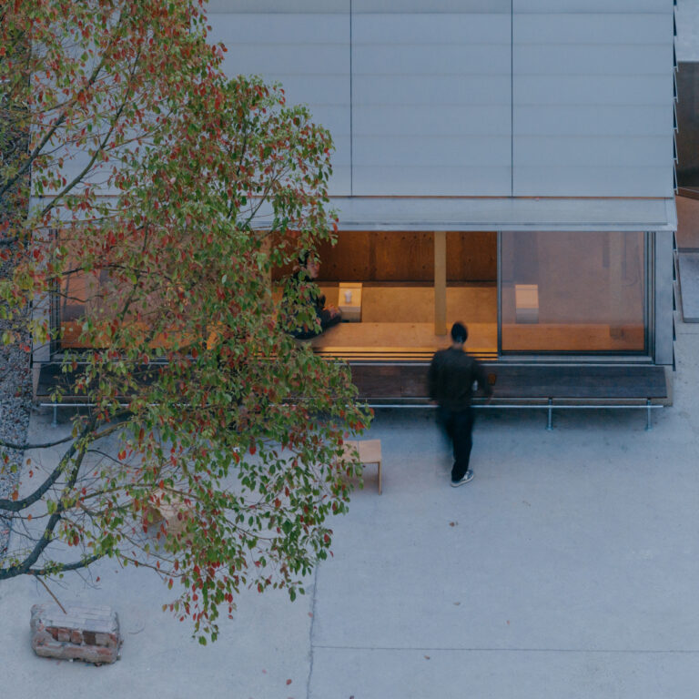 B131 Café / Jiangjie Office
