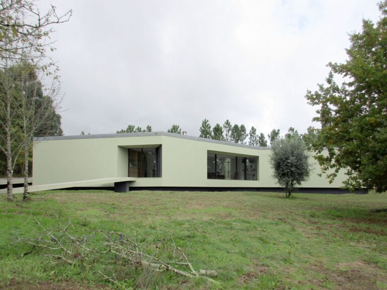 Bioclimatic House / Utopia – Arquitectura e Engenharia
