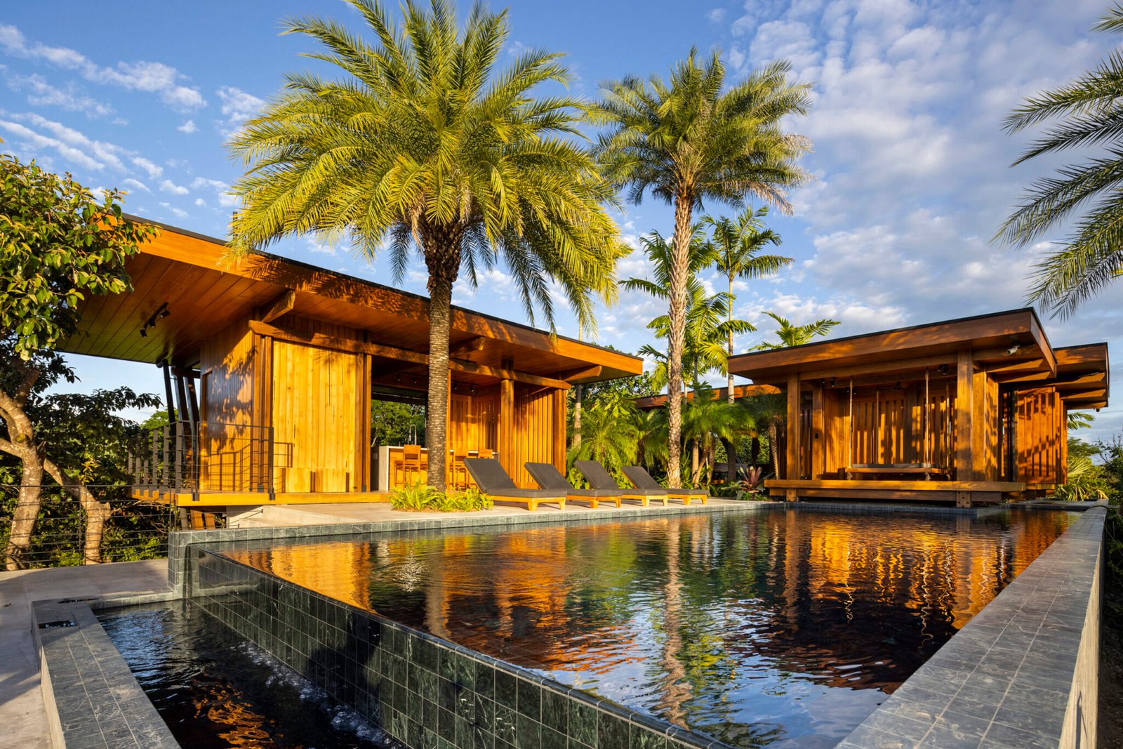 Closing the Loop: 8 Sustainable Residential Buildings with Circular ...