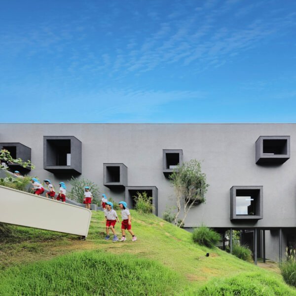 FK Kindergarten and Nursery / HIBINOSEKKEI + Youji no Shiro + Kids Design Labo