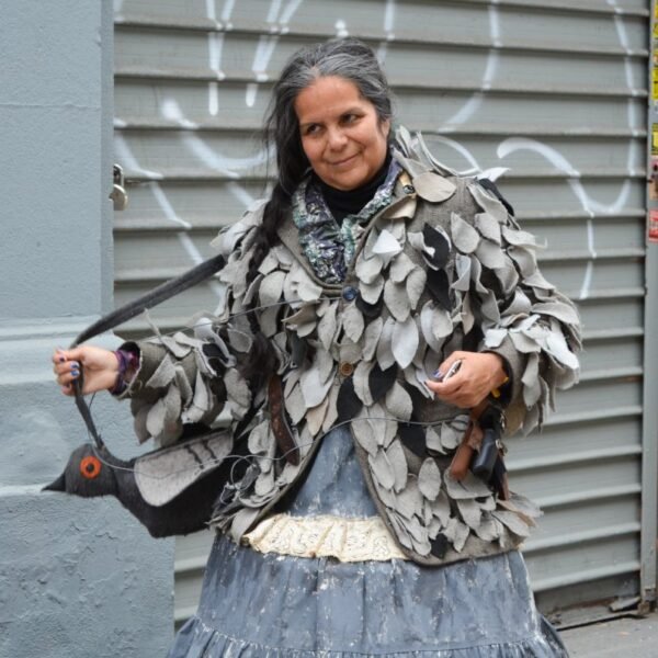 Home En 85 “Mother Pigeon,” the Artist Fighting to Save NYC’s Urban Birds