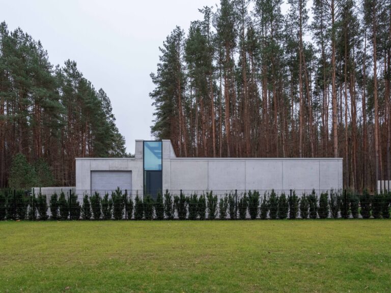 Residense in Vilnius / Architectural Bureau G.Natkevicius & Partners