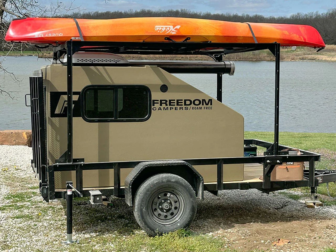 اقلب استلامك إلى منصة مغامرة طوال الموسم مع العربة الحرية البسيطة