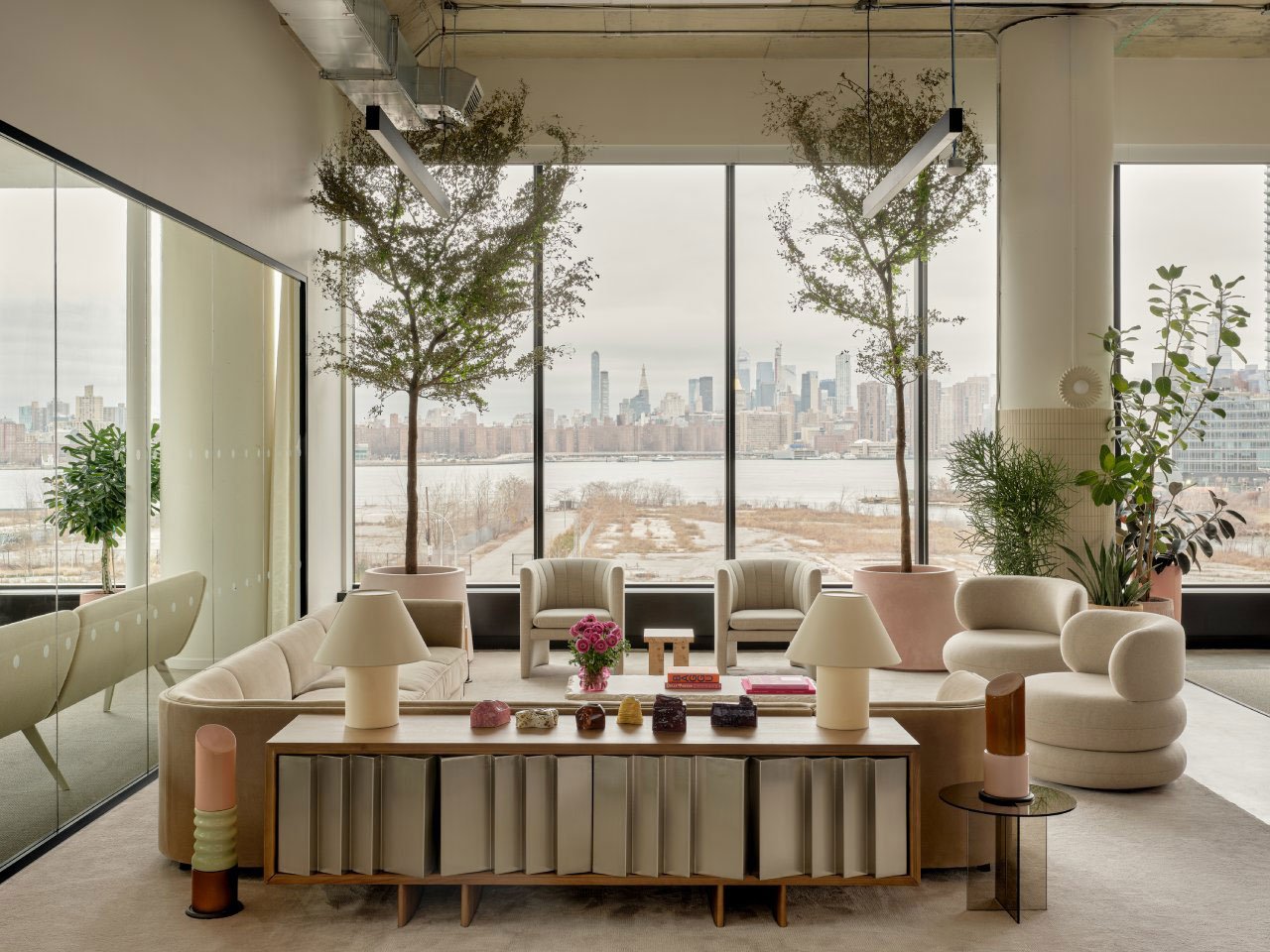 تؤكد مقر بروكلين الجديد من Amika التعاون والإبداع