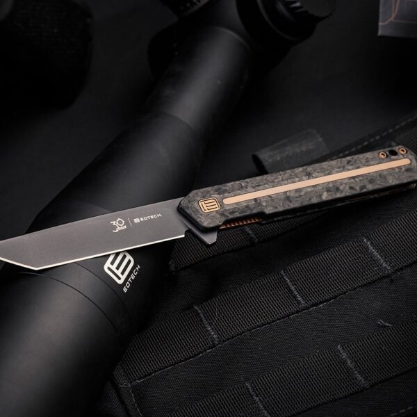 تم تصنيع سكين Tekto هذا من أجل OPS الخاصة - الآن يمكنك امتلاك واحد أيضًا
