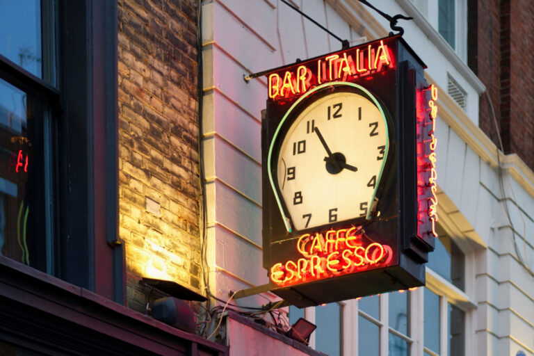 بار إيطاليا