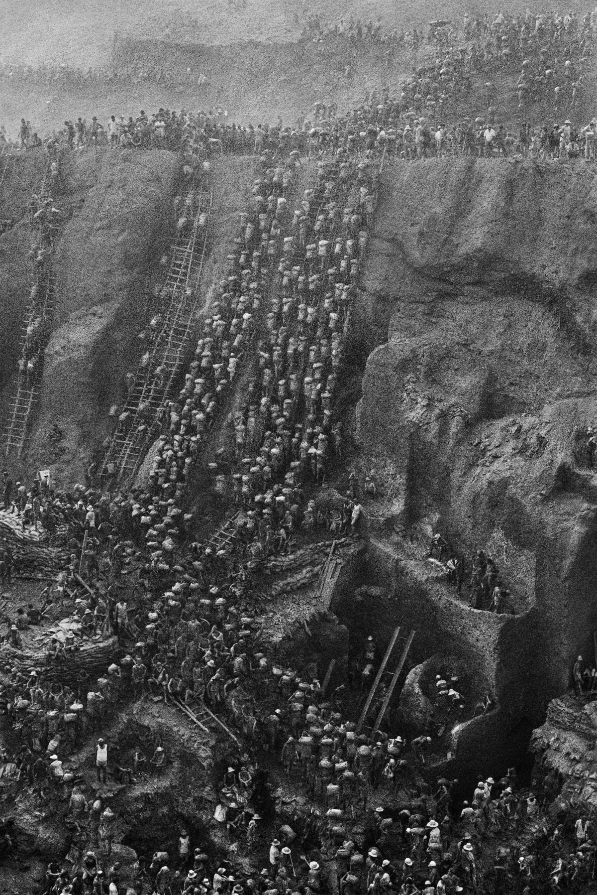 يموت Sebastião Salgado ، التصوير الوثائقي غير المتواصل ، في 81