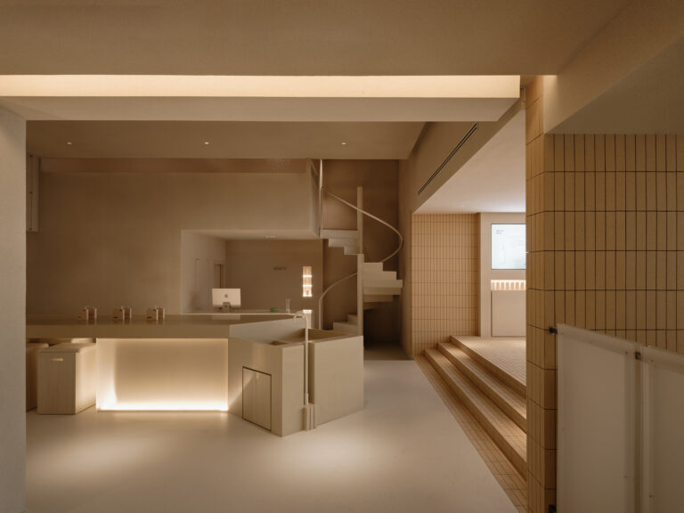 Cher's Hair Salon / DualSpace Studio
