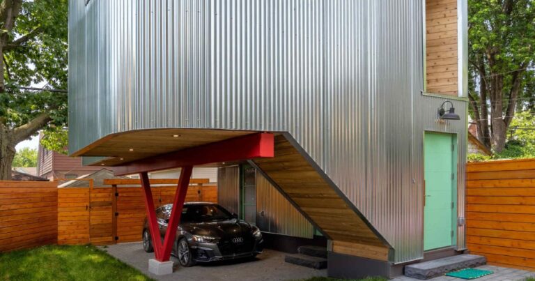 Why This Laneway House Looks Like a Spaceship