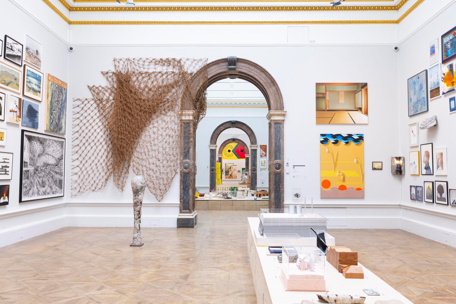 منظر للعرض الصيفي للأكاديمية الملكية