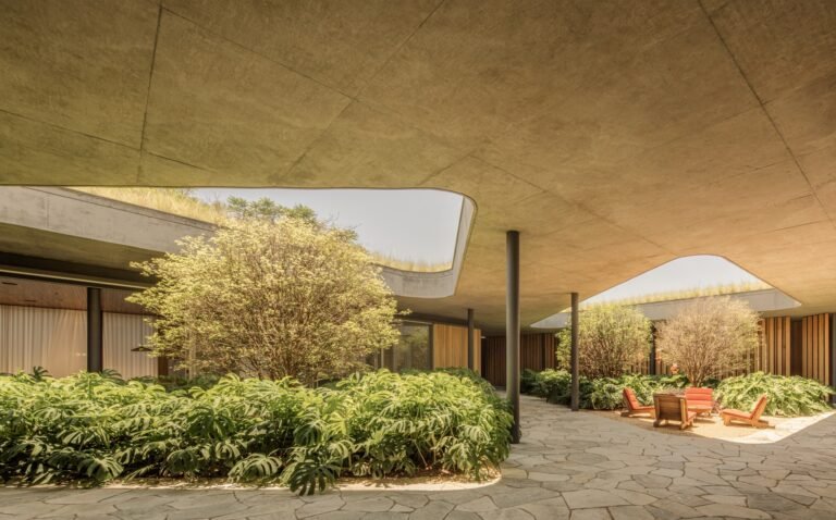 Gak House / Bernardes Architecture 5 Gak House / Bernardes Architecture