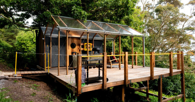 This Elevated Modular Tiny House Is The Woodland Escape You’ve Always Wanted