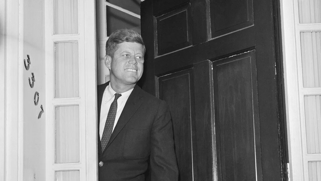 Jackie and John F. Kennedy’s Former Georgetown Home Hits the Market for $7.5 Million 1 Architectural Digest