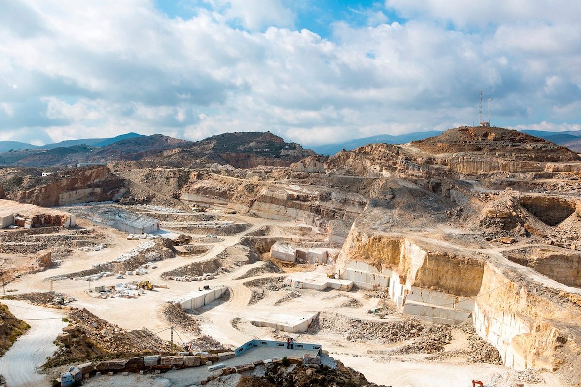 الاستدامة كهيكل: كوسنتينو يضع البيئة الصناعية موضع التنفيذ