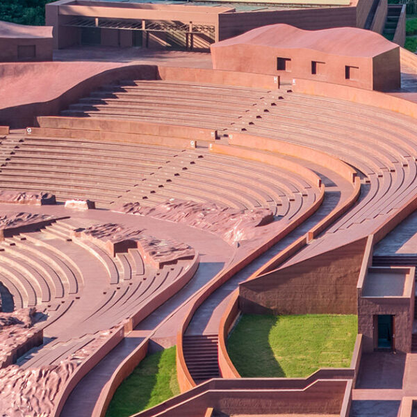 الرئيسية 15 تصنع GOA مسرحًا في الهواء الطلق في الصين للطيور والبشر