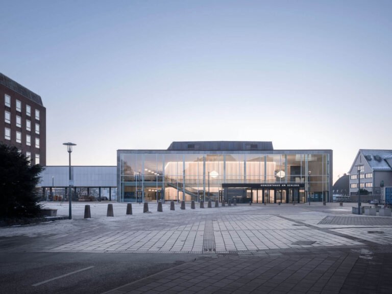 gmp renovates a midcentury concert hall in Kiel, Germany