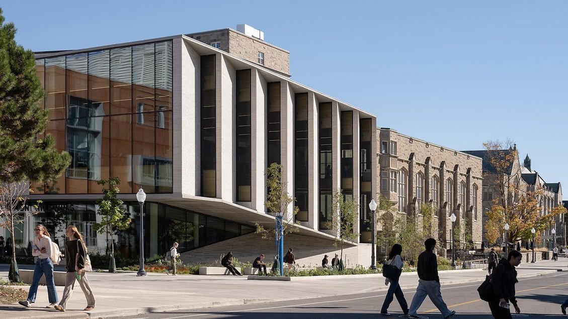 Mjma Pac تقوم MJMA وHDR بتجديد مركز جون دويتش التابع لجامعة كوينز في أونتاريو ...