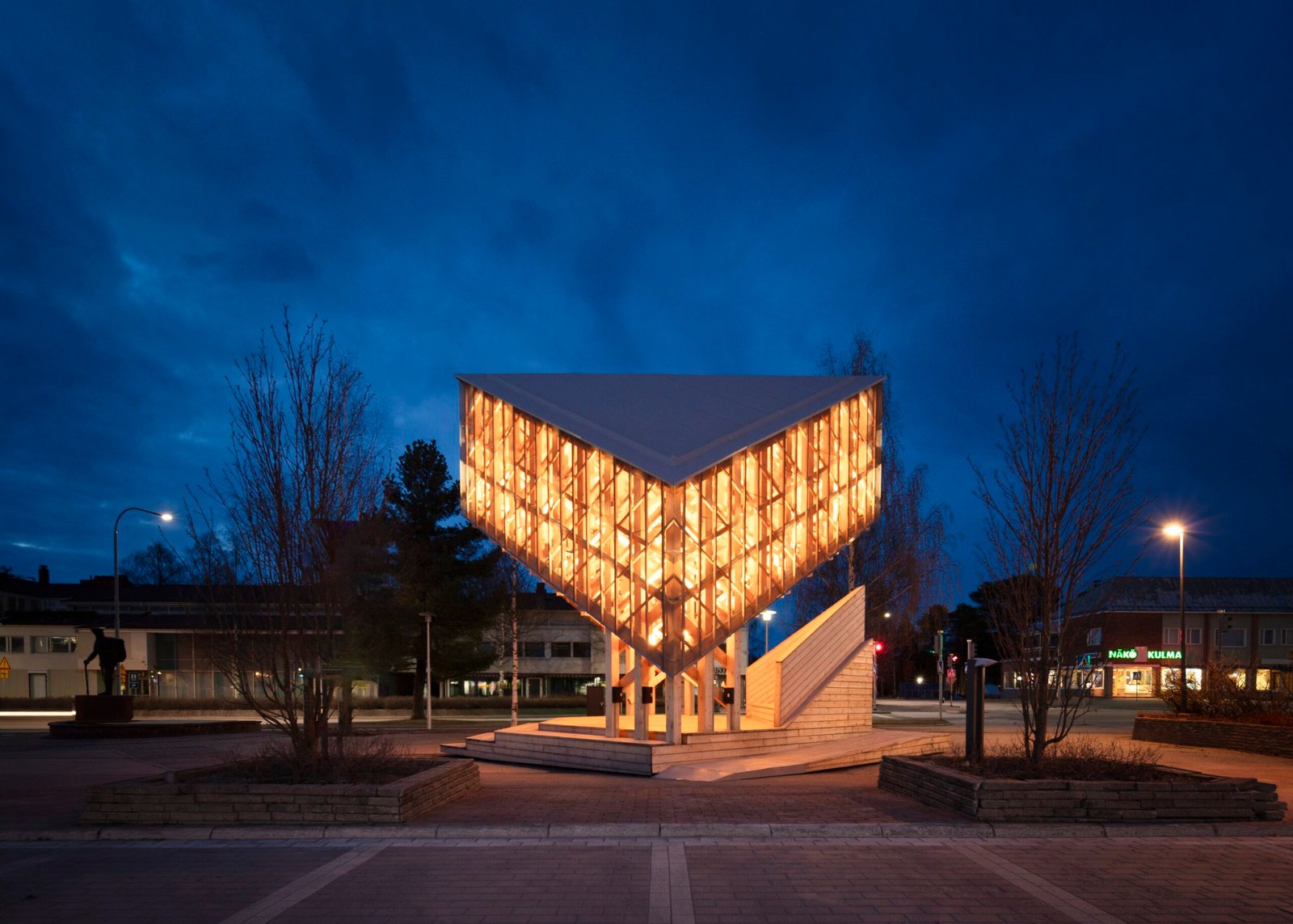 Structural Acoustics: Timber Systems Shaping Open-Air Venues